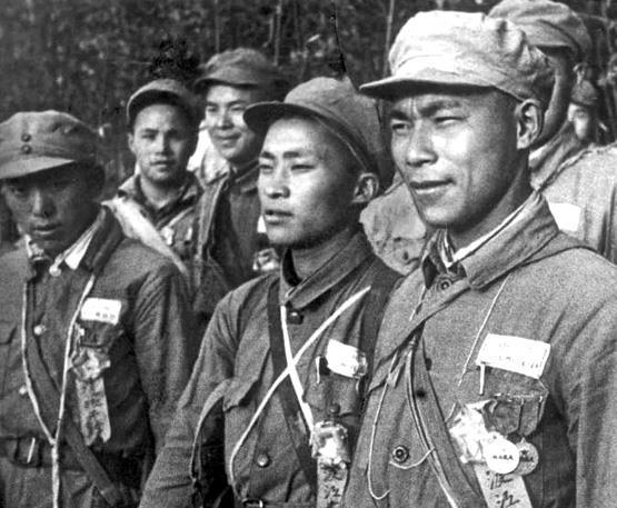 解放战争爆发后,秦化龙转战山东,先后出任渤海纵队第11师政委,第三