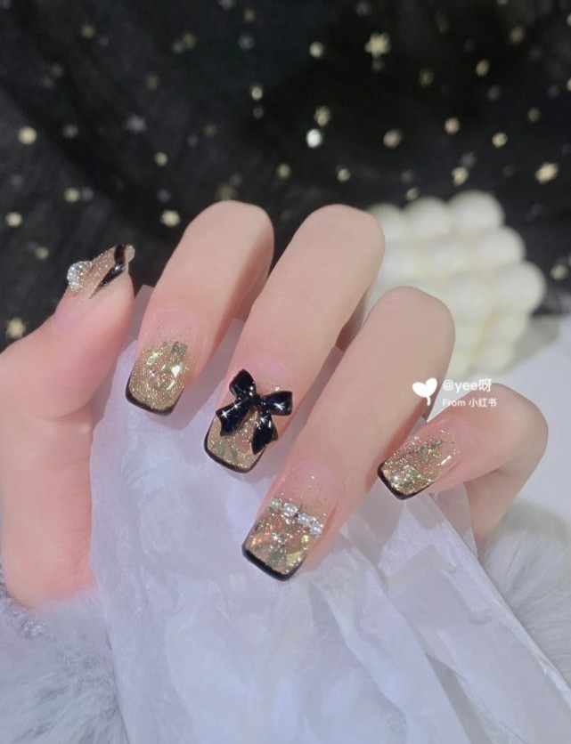 甜酷美甲·法式蝴蝶结美甲