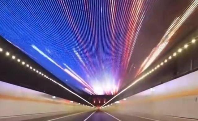 它是中国最长最宽的水下隧道,建在江苏无锡,网友对其褒贬不一