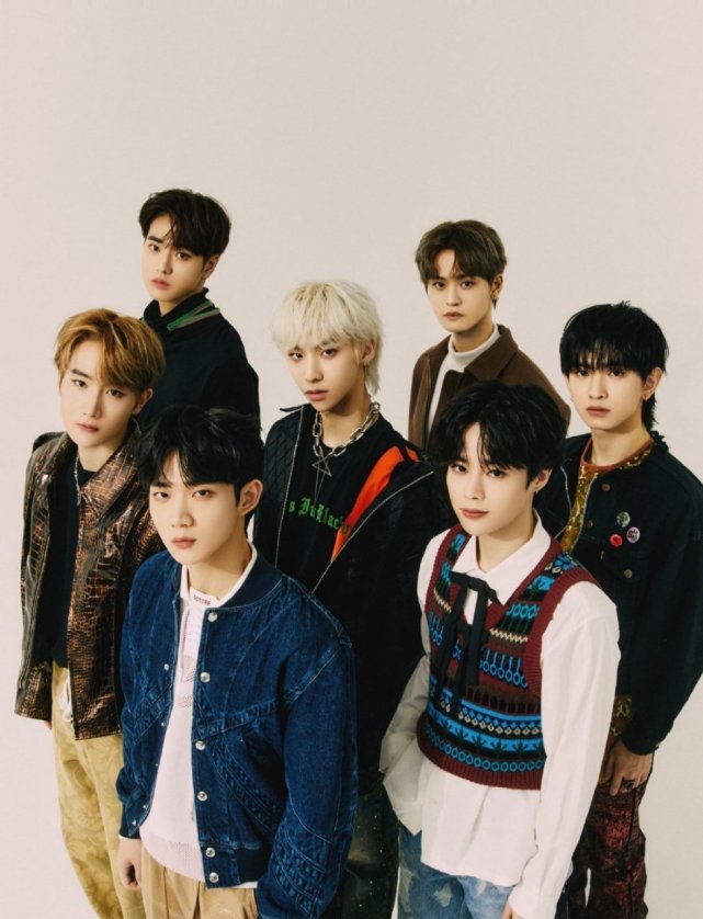 乐华新男团tempest成员团体预告照,惊艳的帅气颜值,令人好期待