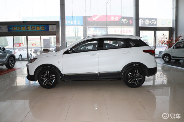 鲨向新能源北京x5单车导购月薪8千大气都不用喘一下