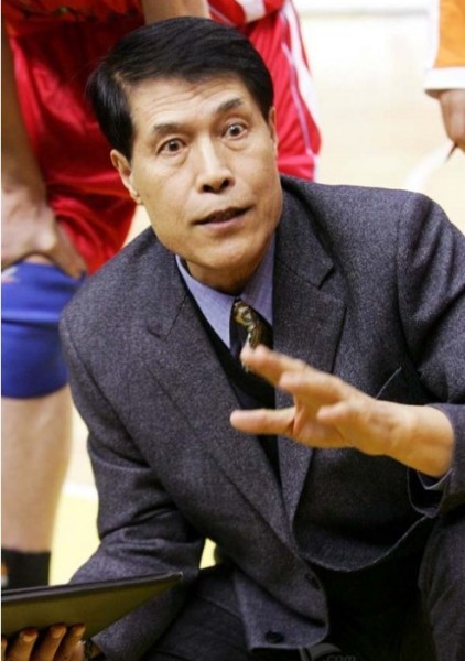 中国篮球教父蒋兴权驰骋篮坛几十载,从未拿过联赛冠军,本赛季能否在