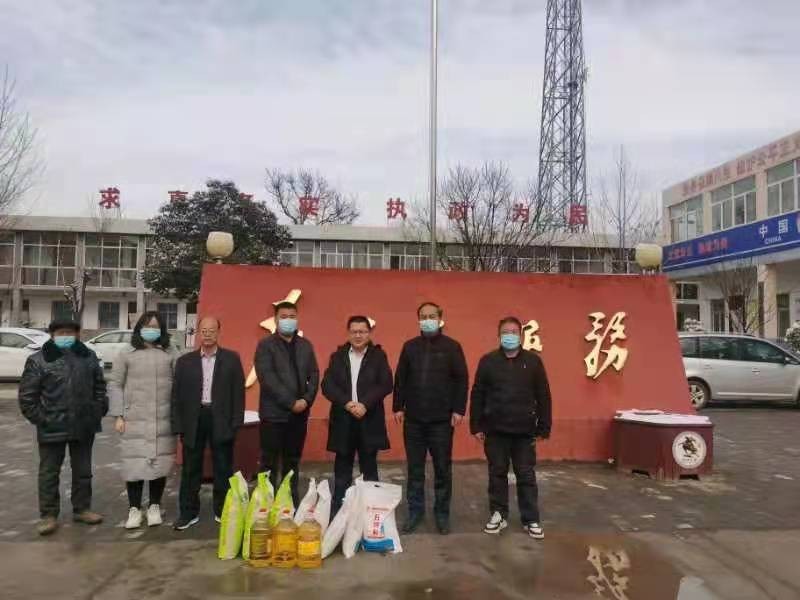 乾县薛录镇商会助力疫情防控阻击战乾县薛录镇抗击疫情一角