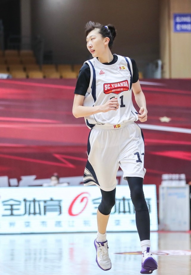 韩旭砍33 9却遗憾夺银 女篮未来希望