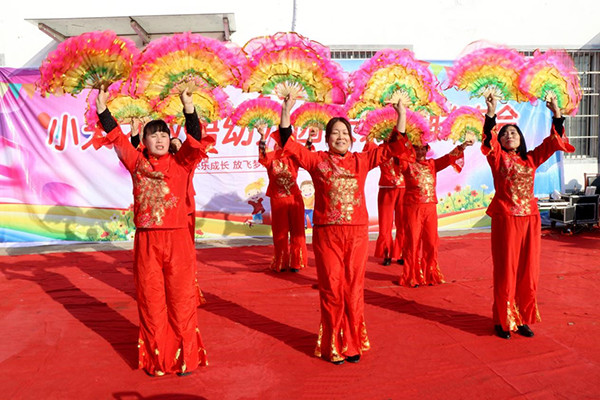 亳州市譙城區歡歌喜慶迎新年舞姿優美靚鄉村