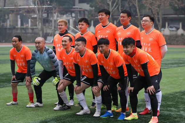 万松园足球三杰两人已退役,只剩前国足队长蒿俊闵还在坚持