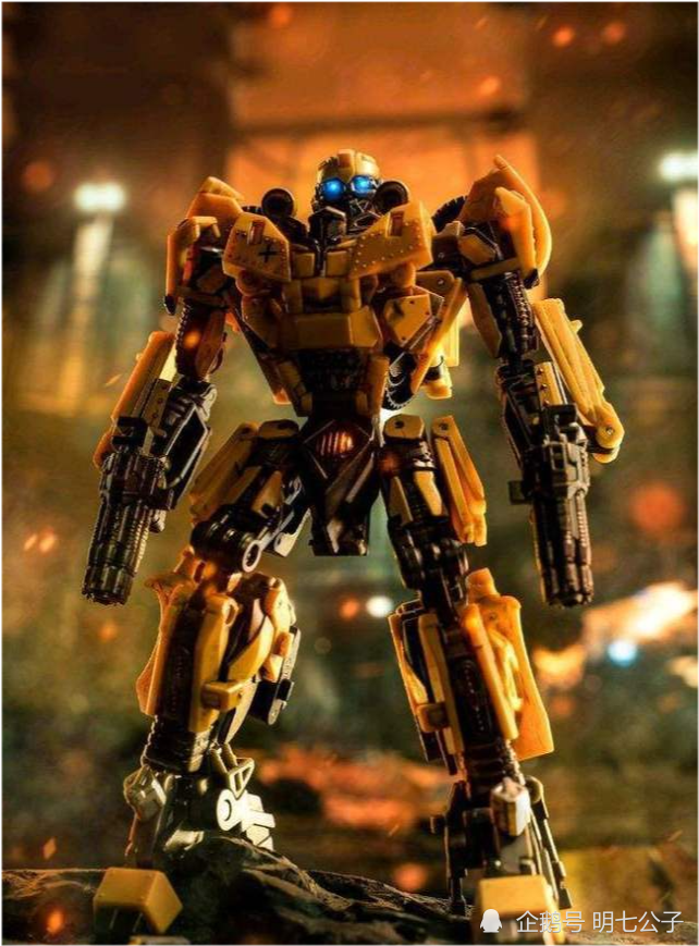 《变形金刚3》:量产型的建能哨兵,战斗力并不强,死于汽车人!_腾讯新闻