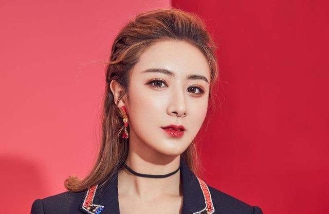 薇娅近况曝光被全网封禁后低调不愿露面买菜都由司机代劳 腾讯新闻