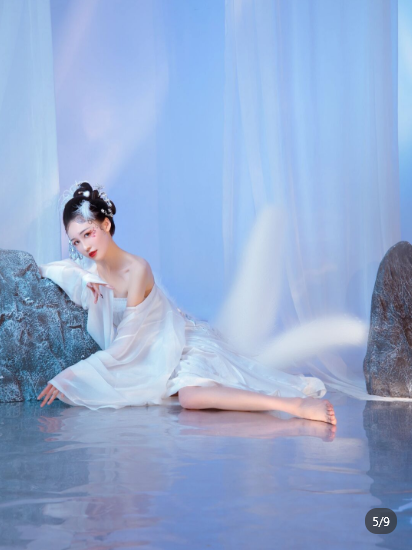 世言小女白狐仙一笑媚生断人肠古风美女白狐8连
