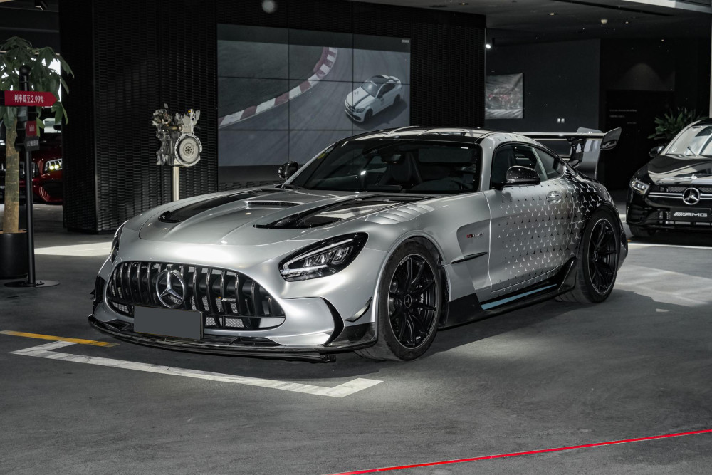 奔馳amg gt 2021款 amg gt black series版本,前臉大尺寸直瀑式鍍鉻