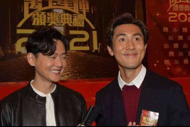 TVB小生张振朗与女友同居试婚，两人接侄子放学，像极了一家三口_腾讯新闻