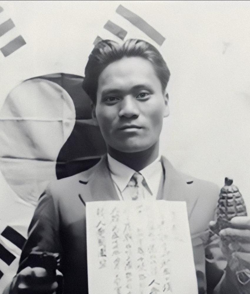 庆功大会遇袭战争狂人白川义则被炸飞身体像玩具一样摔在地上