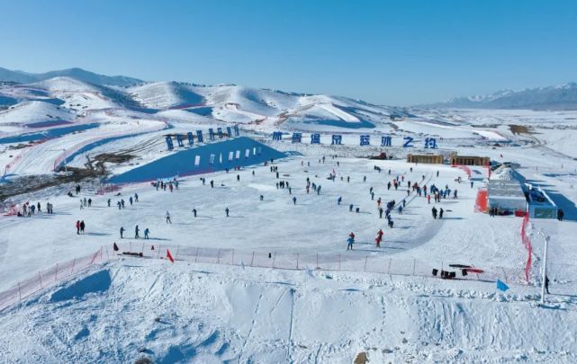 世界雪日博州热"雪"沸腾|越野滑雪场|新疆|博州|中央广播电视总台