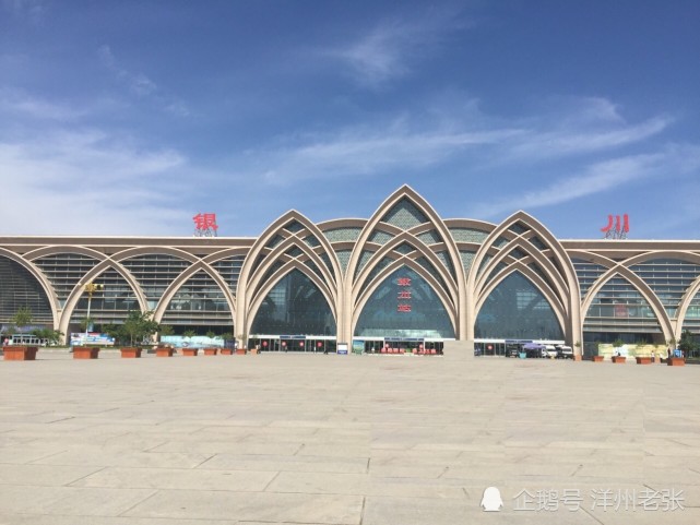 银太高铁连通宁夏,陕西和山西三省区,西起银川市,向东途经宁东,盐池
