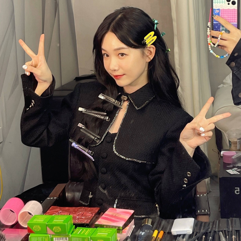 徐梦洁小彩虹头像