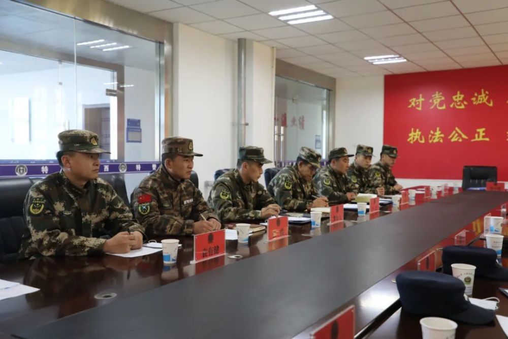 观摩活动结束后,双方召开座谈会,签订了《武警海西支队,海西州公安局