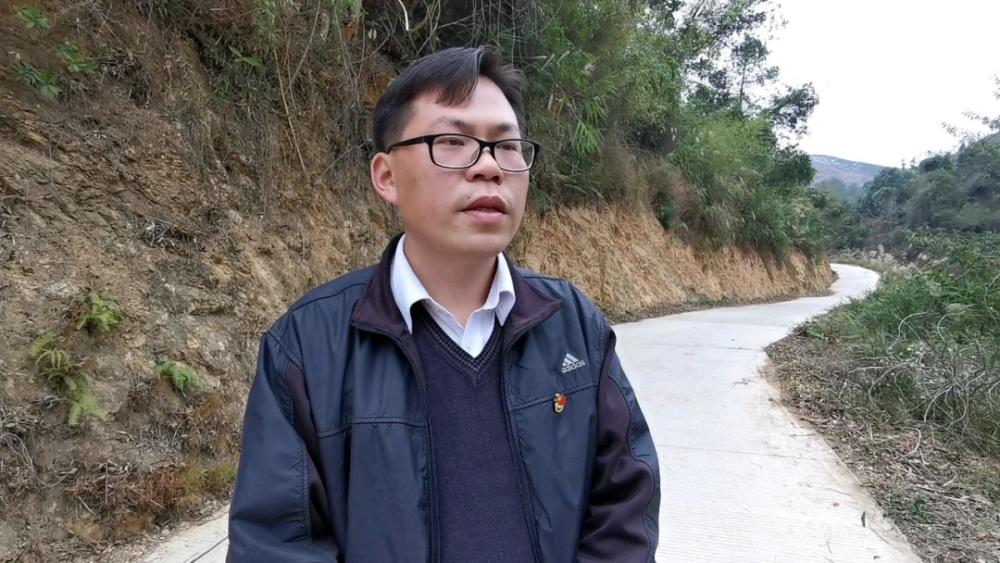 李文卓驻村工作五年见证蒋村振兴发展