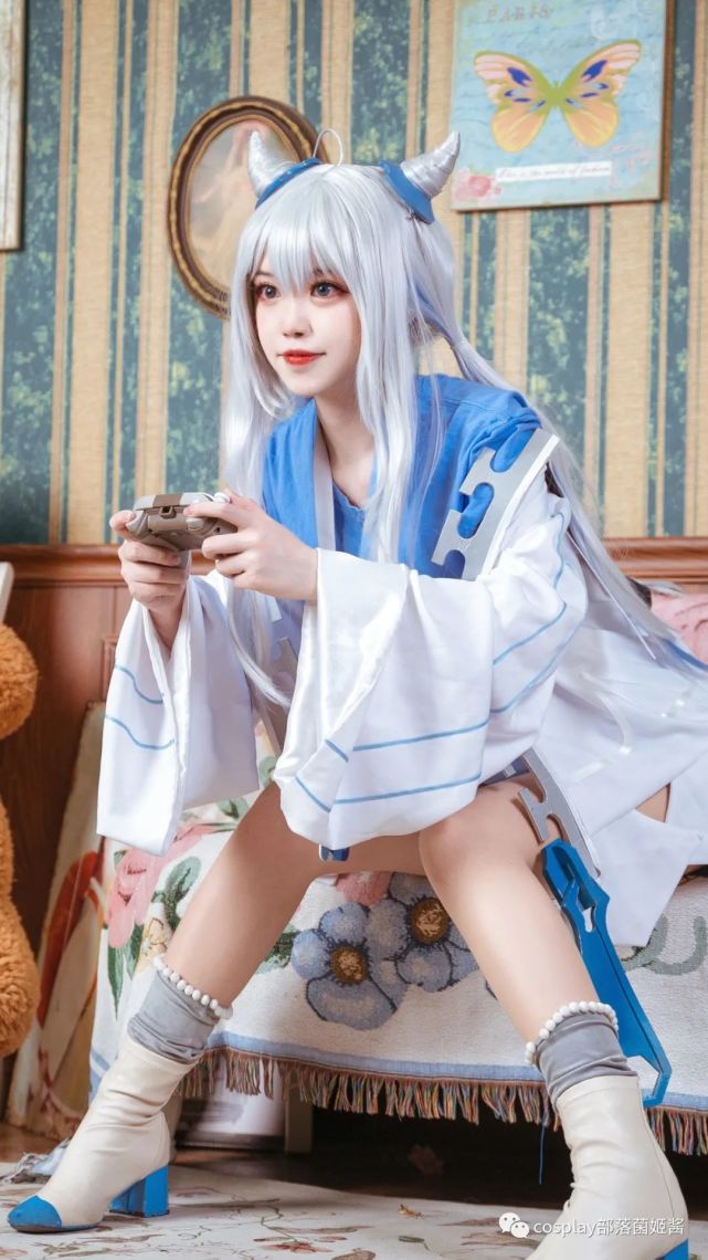 cos:米游社的大boss米游姬cos正片@伊媚儿