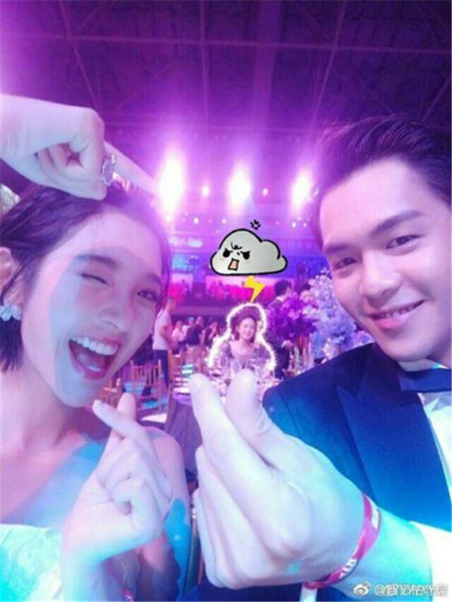 唐艺昕上综艺秀恩爱自曝和张若昀在恋爱时期就叫老公老婆了