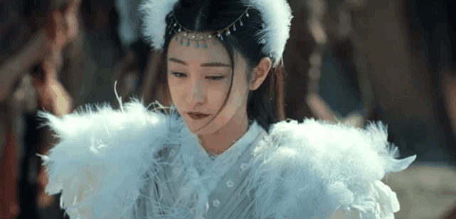 没背景小演员竟也在娱乐圈熬出头|千雪|冰火凤|玄冰族|花木