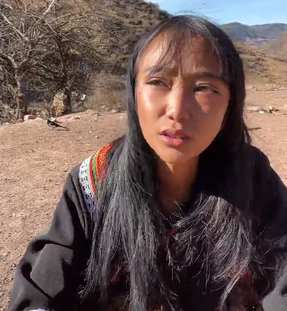 19岁"凉山孟阳"结婚照曝光,肤白貌美像小公主,网友:换了个头