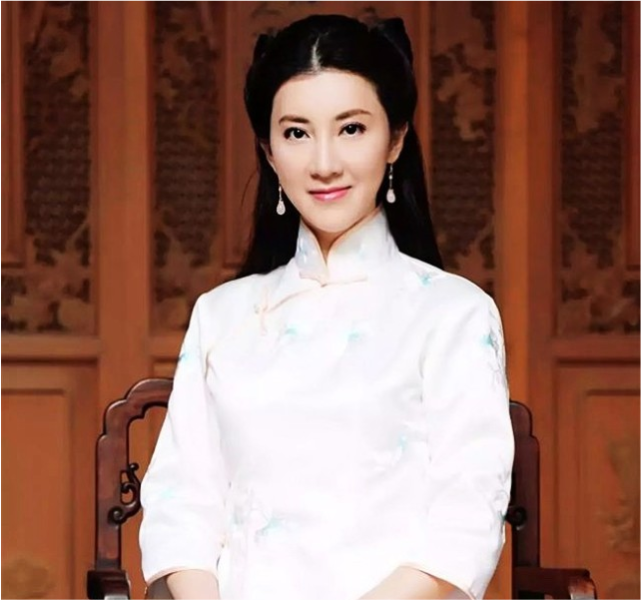 伍燕:被主持界"耽误"的歌星,为何退出了观众的视线