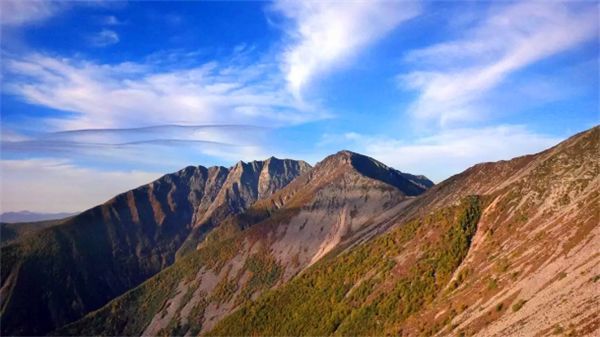 子愛漫行秦嶺最高峰太白山