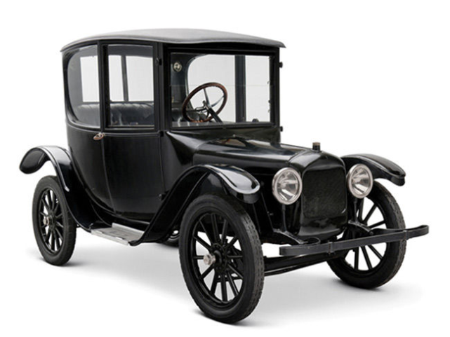 其实1900年的电动车已经实现了可拆卸电池更可以在充电站更换