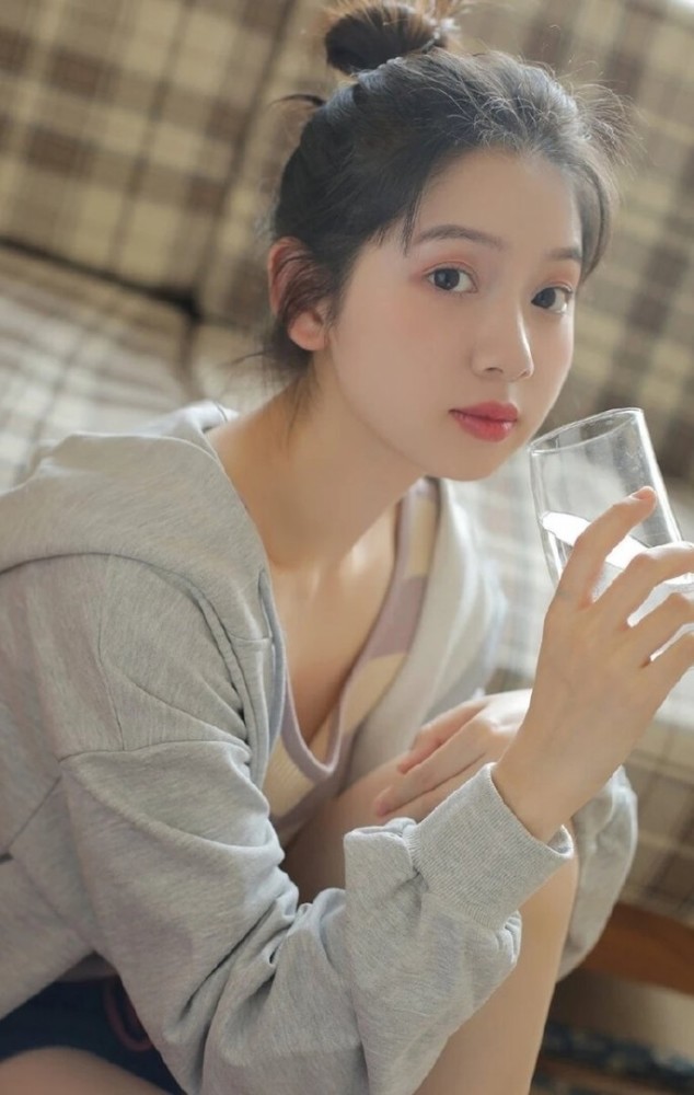 人像摄影丸子头小姐姐青春靓丽