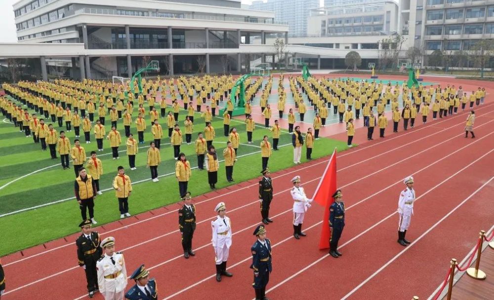 强国有我育才人丨衢江杭州育才中学2022新年升旗仪式