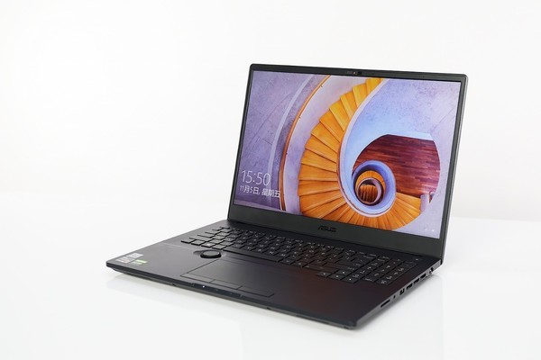 2021 cnmo年终盘点:华硕proart 创16获"技术创新奖"