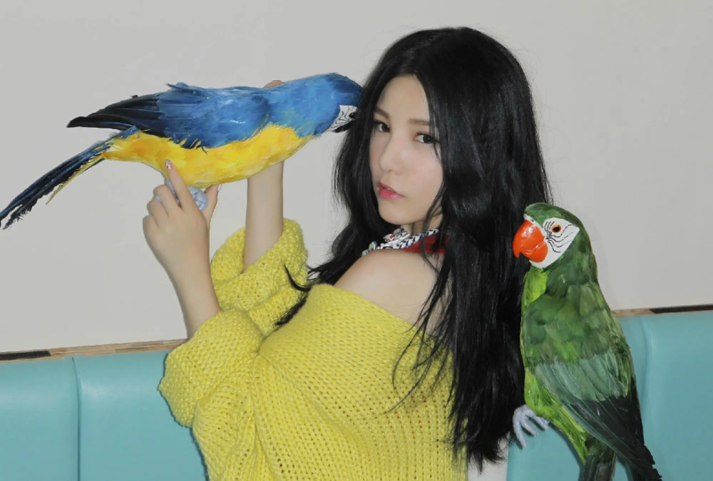 音乐才女本兮,17岁走红网络,为何在22岁突然离世她经历了什么?