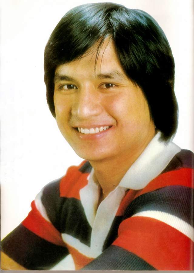 50年代傅声出生的时候,张人龙因为代理洗衣服和洗洁精而雄霸香港市场.