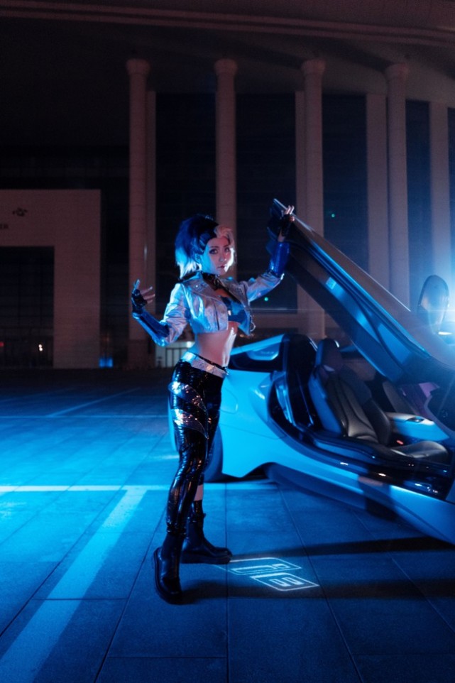 cos赏析kda阿卡丽