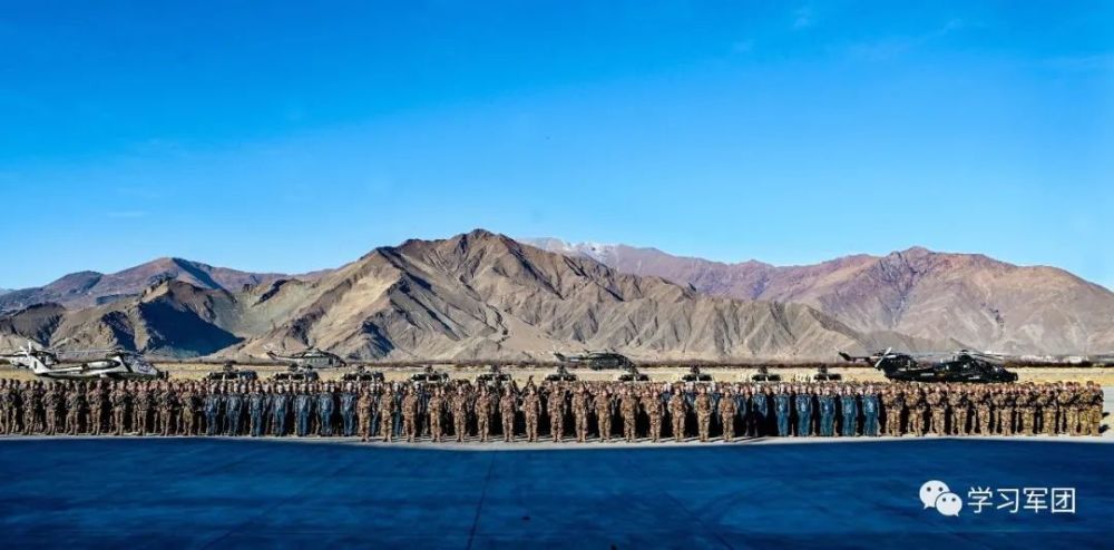 新年度陆空实战化训练正式展开在海拔3600多米的拉萨数架战机腾空而起