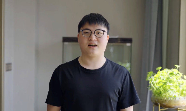 lol孙亚龙为imp内涵uzi打抱不平直言imp一个逃兵罢了