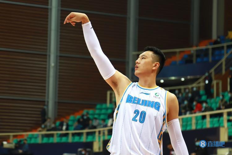 直播吧5月15日讯 北京男篮球员翟晓川更新了其个人微博.