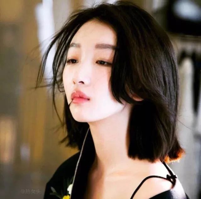 明星头像周冬雨