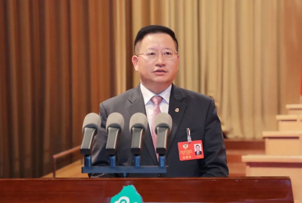 冯仁新说五年来,在中共昆山市委的坚强领导下,市政协及其常委会坚持