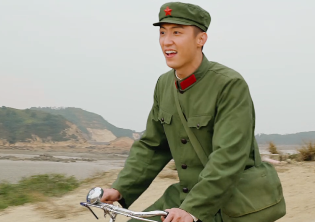 王牌部队:顾一野不如高粱讨喜?他虽优秀,却犯了首长的大忌|顾一野|高