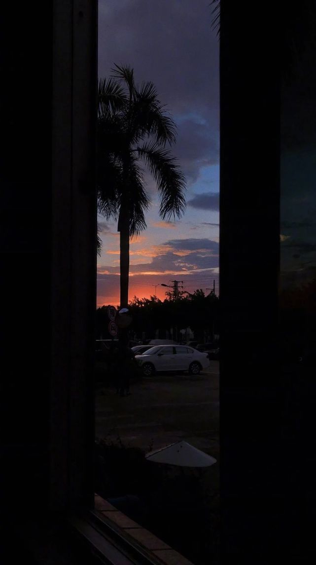 黑色系壁纸|每张都好喜欢