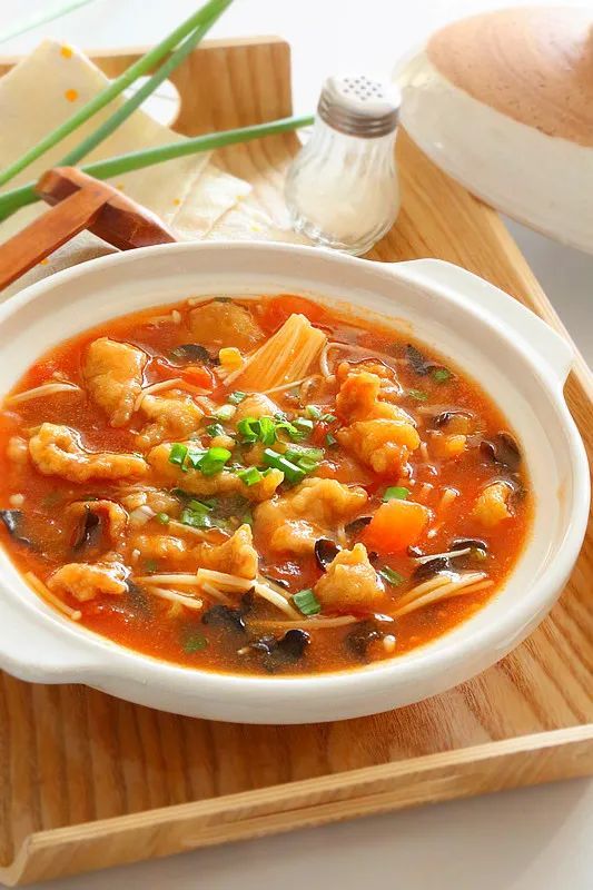 酸汤小酥肉热热乎乎煮一锅酸爽开胃拌米饭能吃两碗