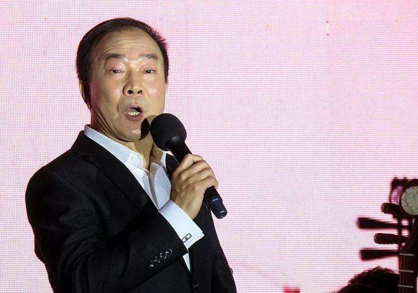 老汪谈戴志诚称其对侯耀文女儿视如己出自己曾被袁茵赶出侯门