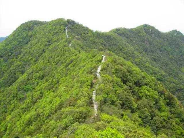 环湾区山脊步道图片