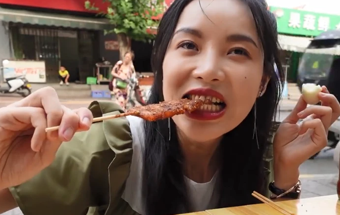 众网红驰援西安小贝饿了为西安捐百万辛巴也壕气捐款