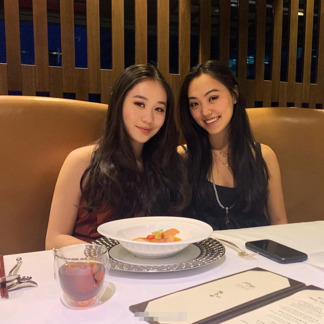 同样是李连杰的女儿李思姐妹和jane姐妹的差距让人看了心寒