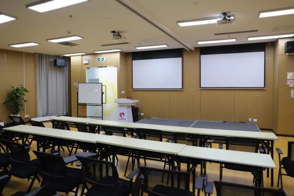 大连活动会场_大连移动存话费送手机活动_大连拓展活动公司