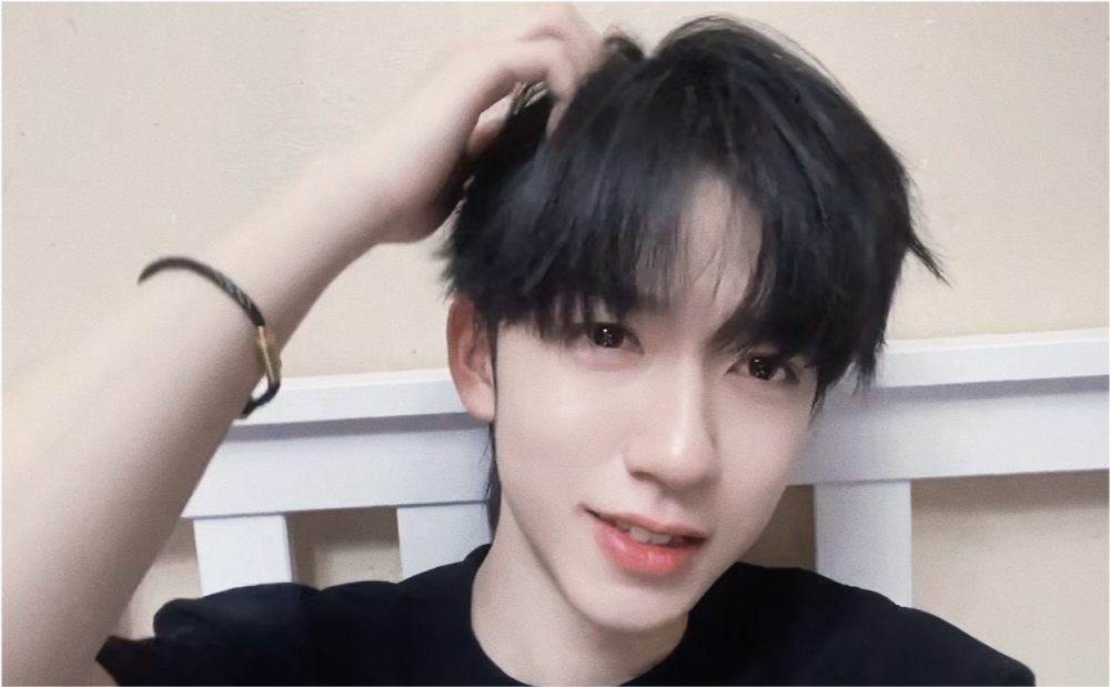 贺峻霖评论区夜宵晒图大赛拉开帷幕好好吃饭能吃是福呀