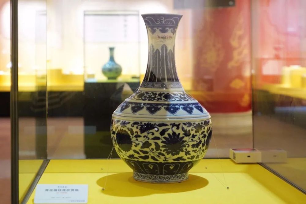 展览展出期间欢迎广大市民前往观赏展览地点云浮市博物馆三楼展览时间