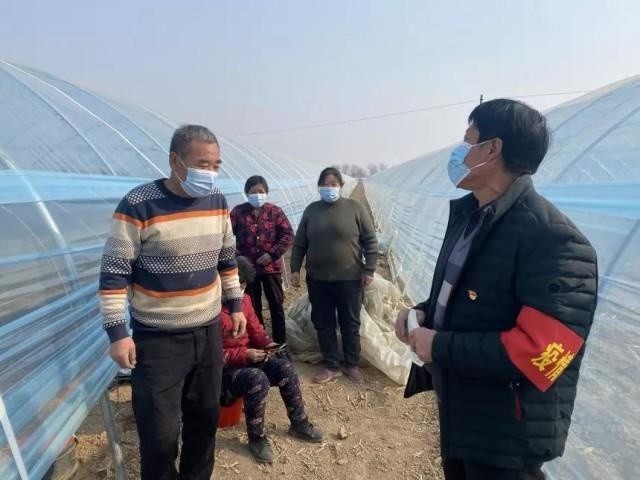 蒲城县龙池镇抓防控稳生产促民生